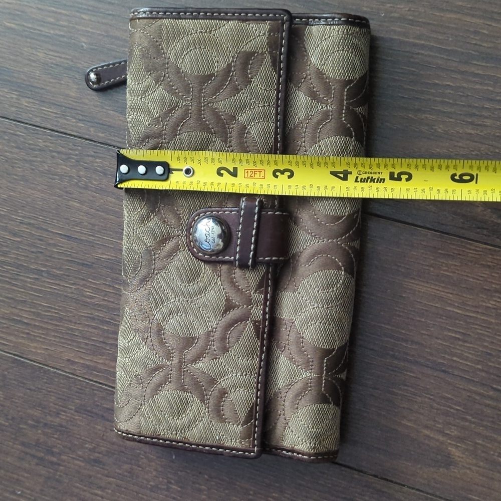 Coach Wallet - Picture 6 of 7